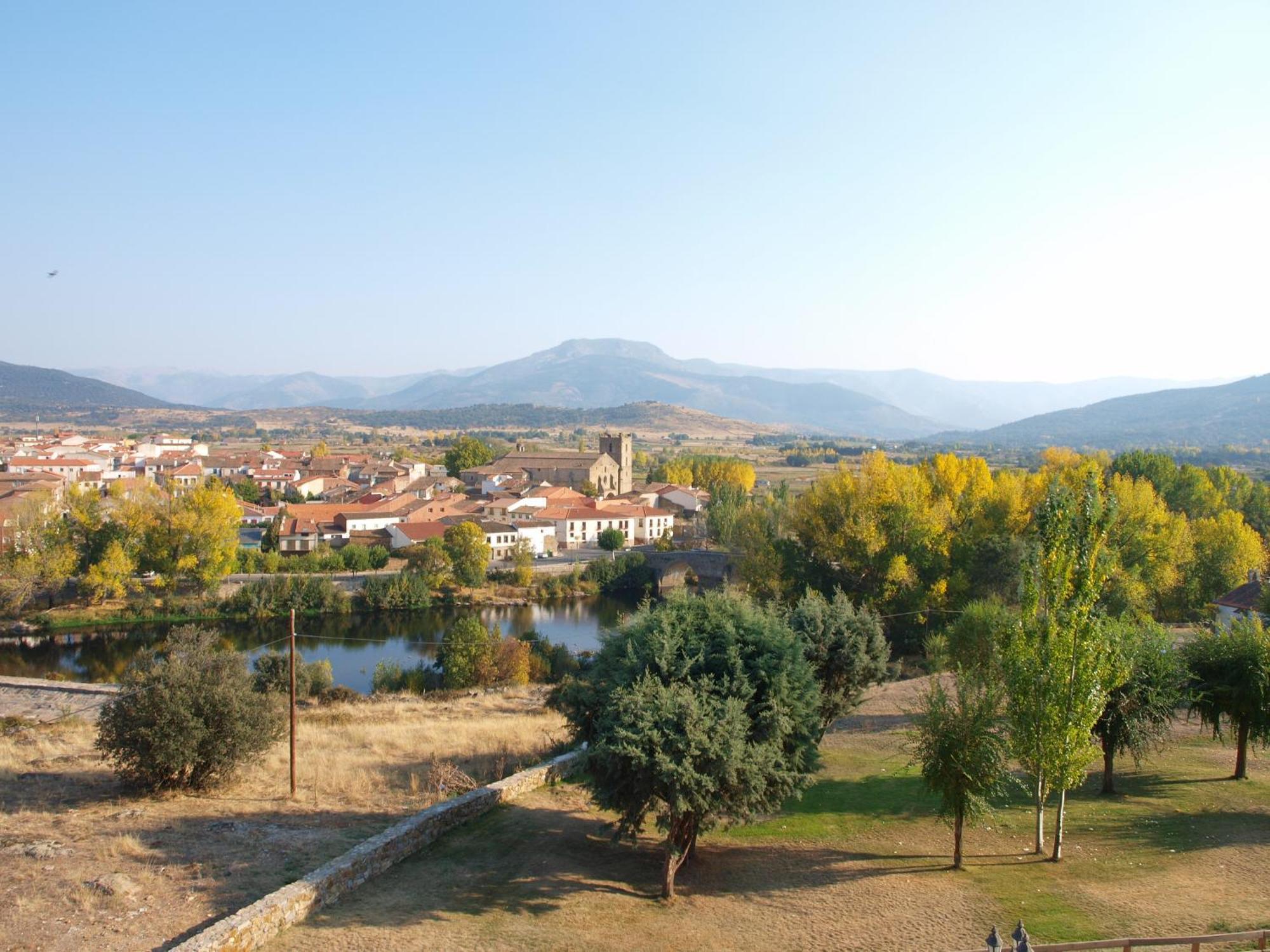 El Barco de Ávila Hospedium Hotel Mirador De Gredos מראה חיצוני תמונה